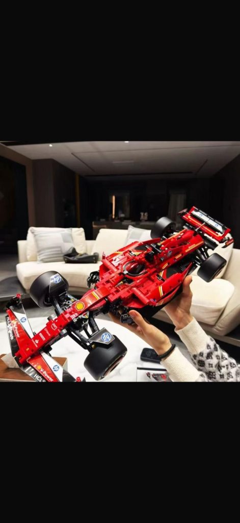 lego F1SF-24 1:8