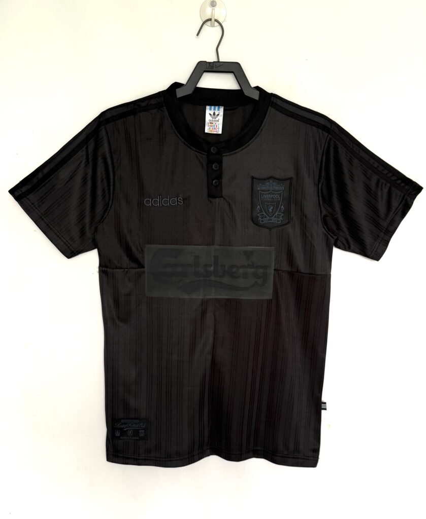Liverpool 1995-96 – Noir