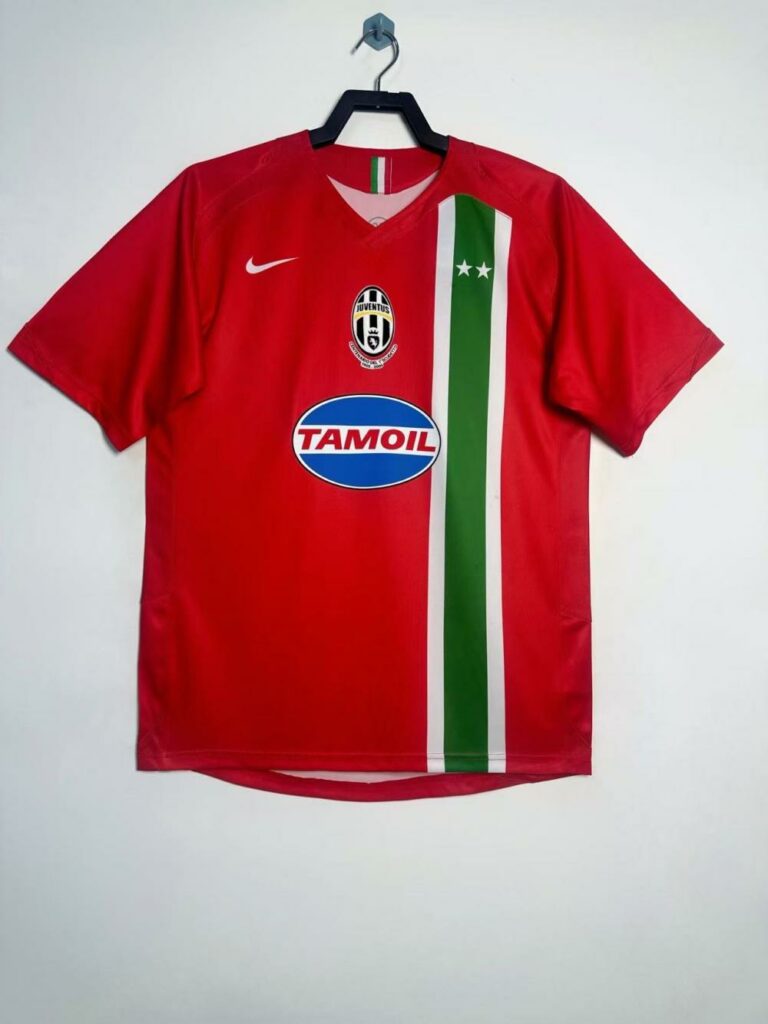 Juventus 2005-06 – Extérieur