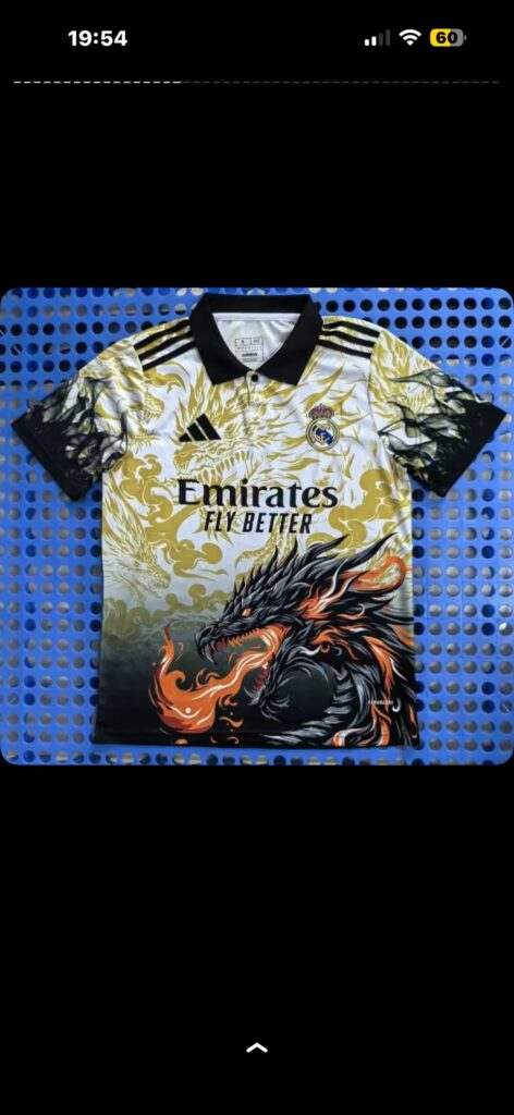 Maillot Real Madrid Édition Dragon