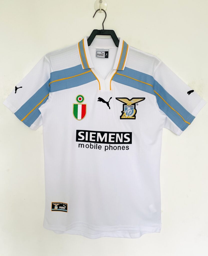 Lazio 2000-01 – Extérieur