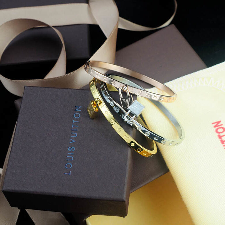 Bracelet jonc rigide Nanogram avec cadenas suspendu