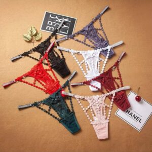 String Femme en Dentelle Florale Transparente