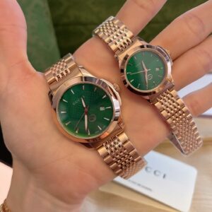 Montres G-Timeless avec cadran vert